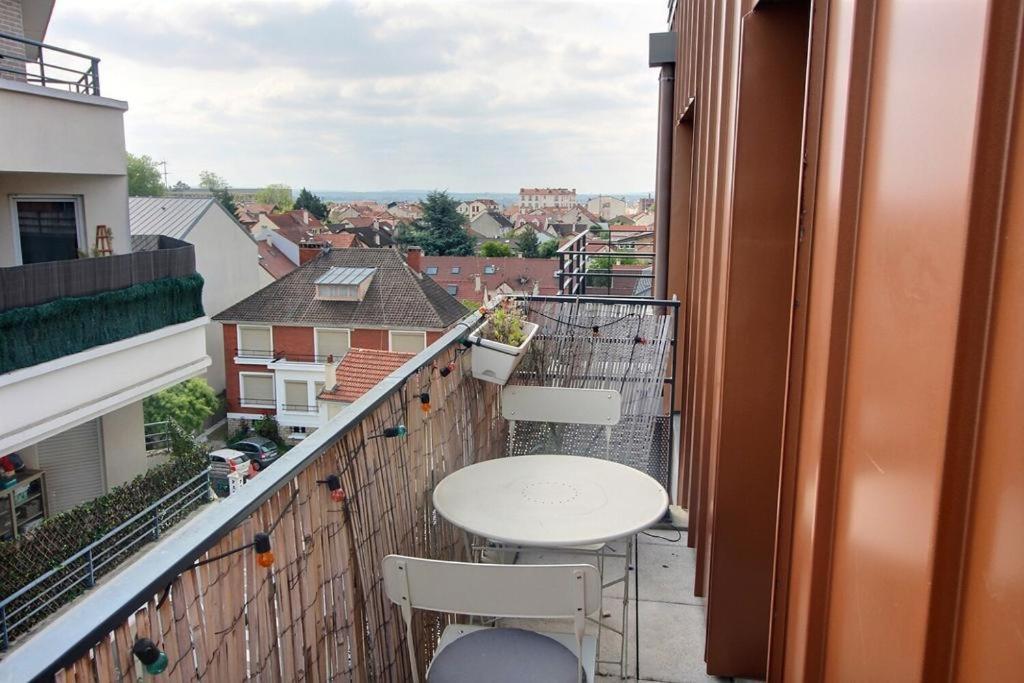 Le Toit Du Montvalerien Suresnes 아파트 외부 사진